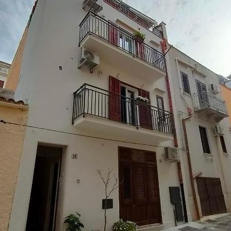 Casa Vacanze Gloria Кастелламмаре-дель-Голфо Экстерьер фото