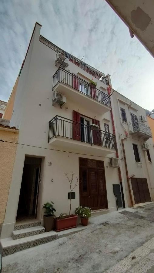 Casa Vacanze Gloria Кастелламмаре-дель-Голфо Экстерьер фото